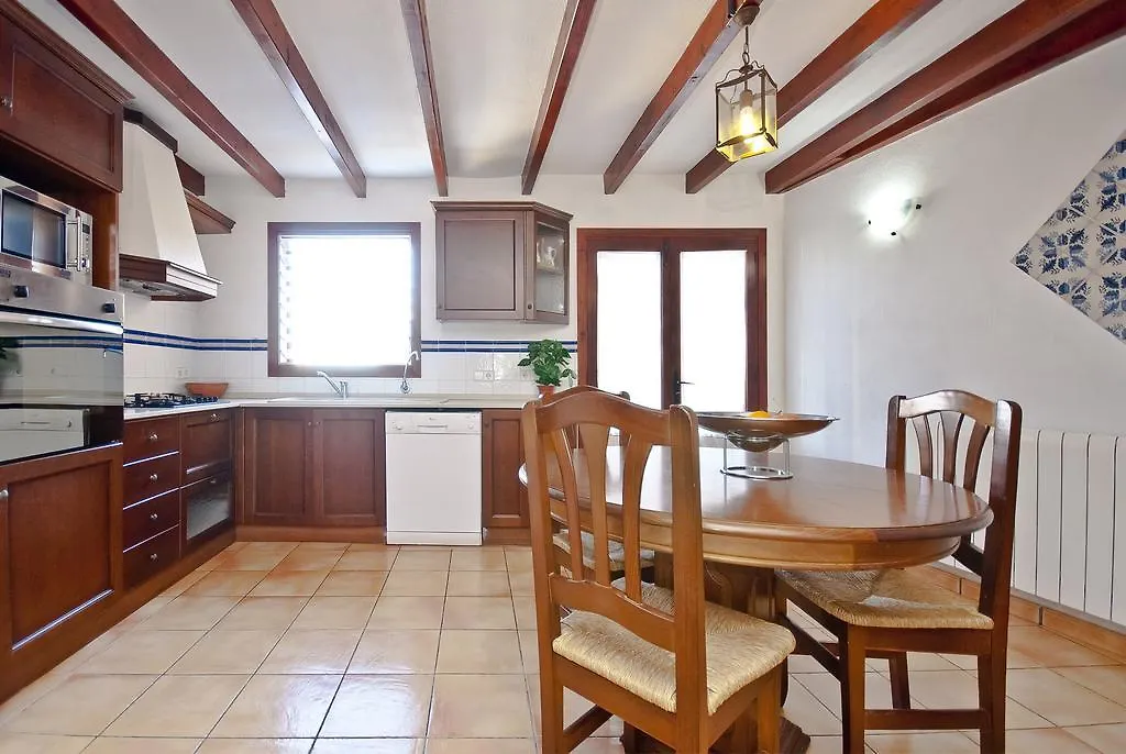 בית נופש Villa Jaume Pollenca ספרד