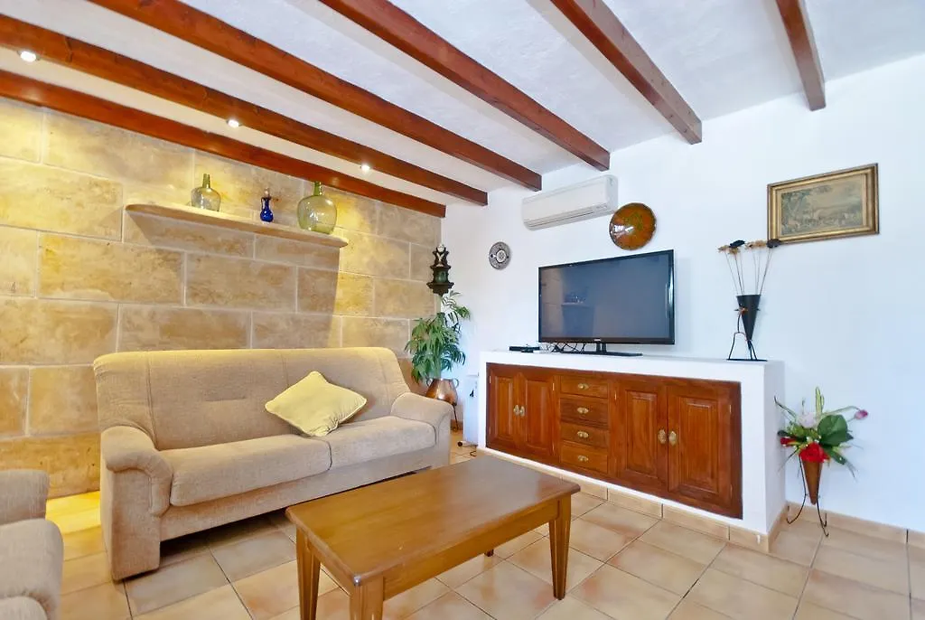 בית נופש Villa Jaume Pollenca ספרד